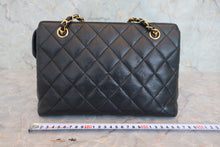Load image into Gallery viewer, CHANEL Matelasse chain shoulder bag Caviar skin Black/Gold hadware Shoulder bag 800040089