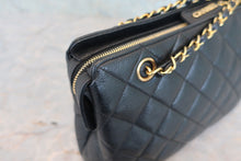 Load image into Gallery viewer, CHANEL Matelasse chain shoulder bag Caviar skin Black/Gold hadware Shoulder bag 800040089