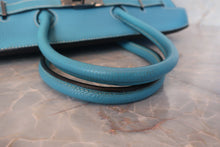 Load image into Gallery viewer, HERMES BIRKIN 35 Bi-color Togo leather Blue jean/Navy □J Engraving Hand bag 700120096