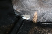 Load image into Gallery viewer, CHANEL Matelasse chain shoulder bag Caviar skin Black/Gold hadware Shoulder bag 800040089