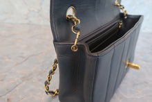 Load image into Gallery viewer, CHANEL Mademoiselle chain shoulder bag Lambskin Gray/Gold hadware Shoulder bag 700080185