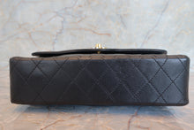 画像をギャラリービューアに読み込む, CHANEL/シャネル パリ限定マトラッセダブルフラップチェーンショルダーバッグ ラムスキン ブラック/ゴールド金具 ショルダーバッグ 700110051