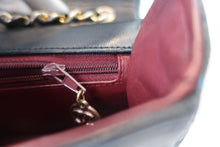 Load image into Gallery viewer, CHANEL Matelasse chain shoulder bag Lambskin Black/Gold hadware Shoulder bag 800070137