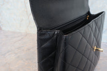Load image into Gallery viewer, CHANEL Matelasse hand bag Caviar skin Black/Gold hadware Hand bag 700080195