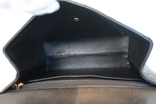 Load image into Gallery viewer, CHANEL Matelasse hand bag Caviar skin Black/Gold hadware Hand bag 700080195