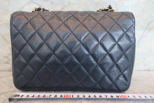 画像をギャラリービューアに読み込む, CHANEL/シャネル マトラッセチェーンショルダーバッグ ラムスキン ネイビー/ゴールド金具 ショルダーバッグ 700100219