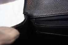 Load image into Gallery viewer, CHANEL Matelasse hand bag Caviar skin Black/Gold hadware Hand bag 700080195