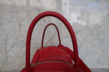 Load image into Gallery viewer, HERMES LINDY 34 Clemence leather Rouge casaque □Q Engraving Shoulder bag 700120131