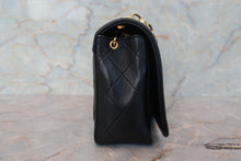 Load image into Gallery viewer, CHANEL Matelasse chain shoulder bag Lambskin Black/Gold hadware Shoulder bag 700080190