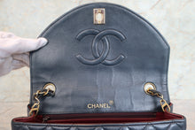 画像をギャラリービューアに読み込む, CHANEL/シャネル マトラッセチェーンショルダーバッグ ラムスキン ネイビー/ゴールド金具 ショルダーバッグ 700100219