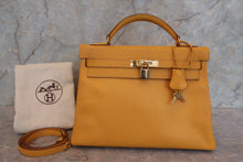 Load image into Gallery viewer, HERMES KELLY 32 Graine Couchevel leather 〇X Engraving Shoulder bag 700120088