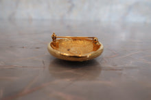 Load image into Gallery viewer, CHANEL CC mark brooch Gold plate Gold Brooch 600080073