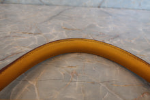 Load image into Gallery viewer, HERMES KELLY 32 Graine Couchevel leather 〇X Engraving Shoulder bag 700120088