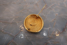 Load image into Gallery viewer, CHANEL CC mark brooch Gold plate Gold Brooch 600080073