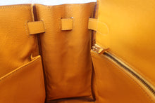 Load image into Gallery viewer, HERMES KELLY 32 Graine Couchevel leather 〇X Engraving Shoulder bag 700120088