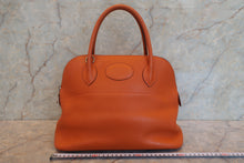 Load image into Gallery viewer, HERMES/BOLIDE 31 Clemence leather Orange □I Engraving Shoulder bag 700120150