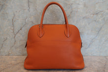 Load image into Gallery viewer, HERMES/BOLIDE 31 Clemence leather Orange □I Engraving Shoulder bag 700120150