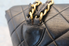 將圖片載入圖庫檢視器 CHANEL/シャネル マトラッセチェーンリュック ラムスキン ブラック/ゴールド金具 リュック 800040037