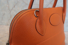 Load image into Gallery viewer, HERMES/BOLIDE 31 Clemence leather Orange □I Engraving Shoulder bag 700120150