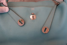 画像をギャラリービューアに読み込む, HERMES/エルメス リンディ34 トリヨンクレマンス ブルーアトール T刻印 ショルダーバッグ 700110056