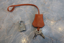 Load image into Gallery viewer, HERMES/BOLIDE 31 Clemence leather Orange □I Engraving Shoulder bag 700120150