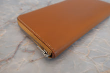 Load image into Gallery viewer, HERMES  Azapp Long Silkin Epsom leather/Silk Gold □O Engraving Wallet 700070222