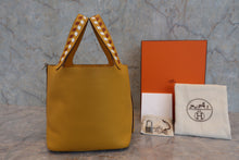 将图片加载到图库查看器,HERMES PICOTIN LOCK PM Tressage Epsom leather Jaune ambre/Brique/White C刻印 Hand bag 800040068