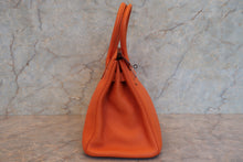 Load image into Gallery viewer, HERMES BIRKIN 30 Togo leather Orange □L Engraving Hand bag 700080142