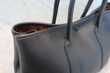 将图片加载到图库查看器,HERMES GARDEN TWILLY TPM Gulliver leather Black □I刻印 Tote bag 800040110