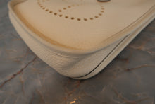 Load image into Gallery viewer, HERMES  EVELYNE TPM Clemence leather Nata Y Engraving Shoulder bag 700100037