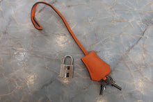 Load image into Gallery viewer, HERMES BOLIDE 35 Clemence leather Orange □G Engraving Hand bag 700090226