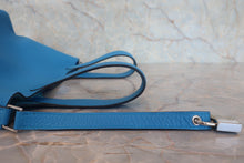 將圖片載入圖庫檢視器 HERMES/エルメス ピコタンロックPM トリヨンクレマンス ブルーザンジバル A刻印 ハンドバッグ 800010199