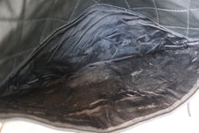 Load image into Gallery viewer, CHANEL Matelasse fringe chain shoulder bag Lambskin Black/Gold hadware Shoulder bag 700120126