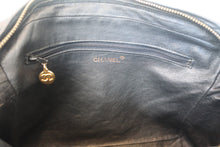 Load image into Gallery viewer, CHANEL Matelasse fringe chain shoulder bag Lambskin Black/Gold hadware Shoulder bag 700120126