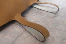 将图片加载到图库查看器,HERMES PICOTIN LOCK CASAQUE MM Clemence leather Pearl gray/Kraft □Q刻印 Hand bag 800010160