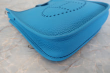 Load image into Gallery viewer, HERMES EVELYNE TPM Clemence leather Blue frida Y Engraving Shoulder bag 800070147