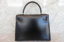 Load image into Gallery viewer, HERMES KELLY 28 Box carf leather  Black Hand bag 700070206