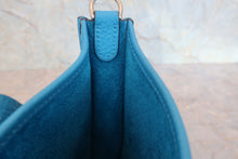 Load image into Gallery viewer, HERMES EVELYNE TPM Clemence leather Blue frida Y Engraving Shoulder bag 800070147