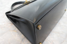Load image into Gallery viewer, HERMES KELLY 28 Box carf leather  Black Hand bag 700070206