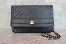画像をギャラリービューアに読み込む, CHANEL/シャネル バイアスステッチプッシュロックチェーンショルダーバッグ ラムスキン ブラック/ゴールド金具 ショルダーバッグ 800080127