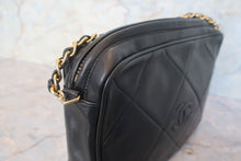 Load image into Gallery viewer, CHANEL CC mark fringe chain shoulder bag Lambskin Black/Gold hadware Shoulder bag 700120144