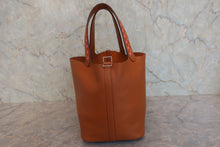 画像をギャラリービューアに読み込む, HERMES/エルメス ピコタンロックMMトレサージュ ヴォーエプソン ゴールド/ローズアザレ/オレンジ D刻印 ハンドバッグ 800020126