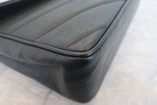 将图片加载到图库查看器,CHANEL/香奈儿 V线 链条包 荔枝皮 Black/Gold hadware(黑色/金色金属) 肩背包 800010228