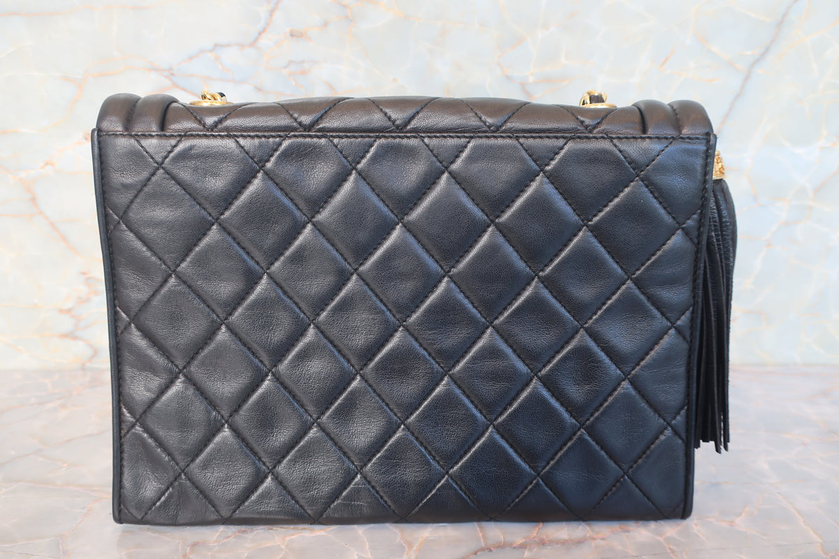 シャネル　ラムスキン　マトラッセ　チェーン　ショルダーバッグ　フリンジ CHANEL/シャネル マトラッセフリンジチェーンショルダーバッグ