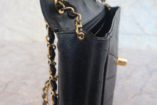 将图片加载到图库查看器,CHANEL/香奈儿 V线 链条包 荔枝皮 Black/Gold hadware(黑色/金色金属) 肩背包 800010228