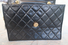 Load image into Gallery viewer, CHANEL Matelasse fringe chain shoulder bag Lambskin Black/Gold hadware Shoulder bag 700120145