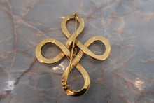Load image into Gallery viewer, CHANEL CC mark brooch Gold plate Gold Brooch 600060100