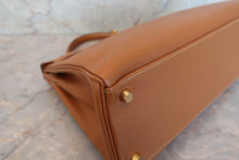 画像をギャラリービューアに読み込む, HERMES/エルメス ケリー32 クシュベル ゴールド □C刻印 ショルダーバッグ 700080124