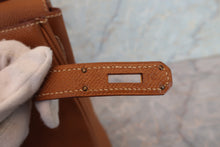 画像をギャラリービューアに読み込む, HERMES/エルメス ケリー32 クシュベル ゴールド □C刻印 ショルダーバッグ 700080124