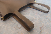 将图片加载到图库查看器,HERMES PICOTIN LOCK MM Clemence leather Etoupe gray C刻印 Hand bag 700120203